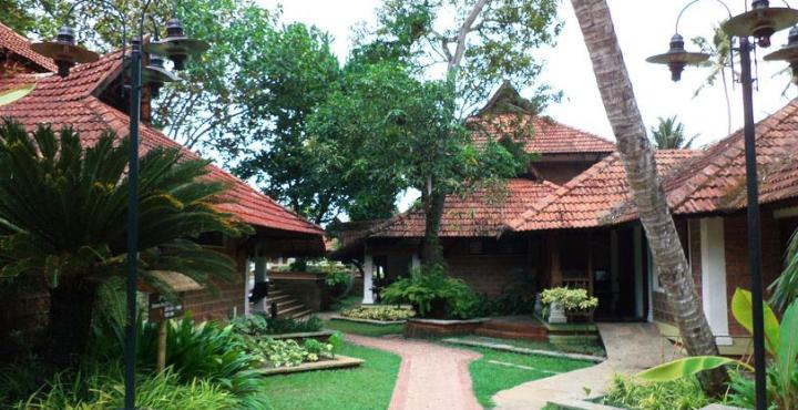 Punnamada Heritage Resort